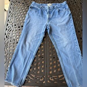 L.L. Bean men’s Classic Blue Denim Jeans - Size 38x30 see photos for details